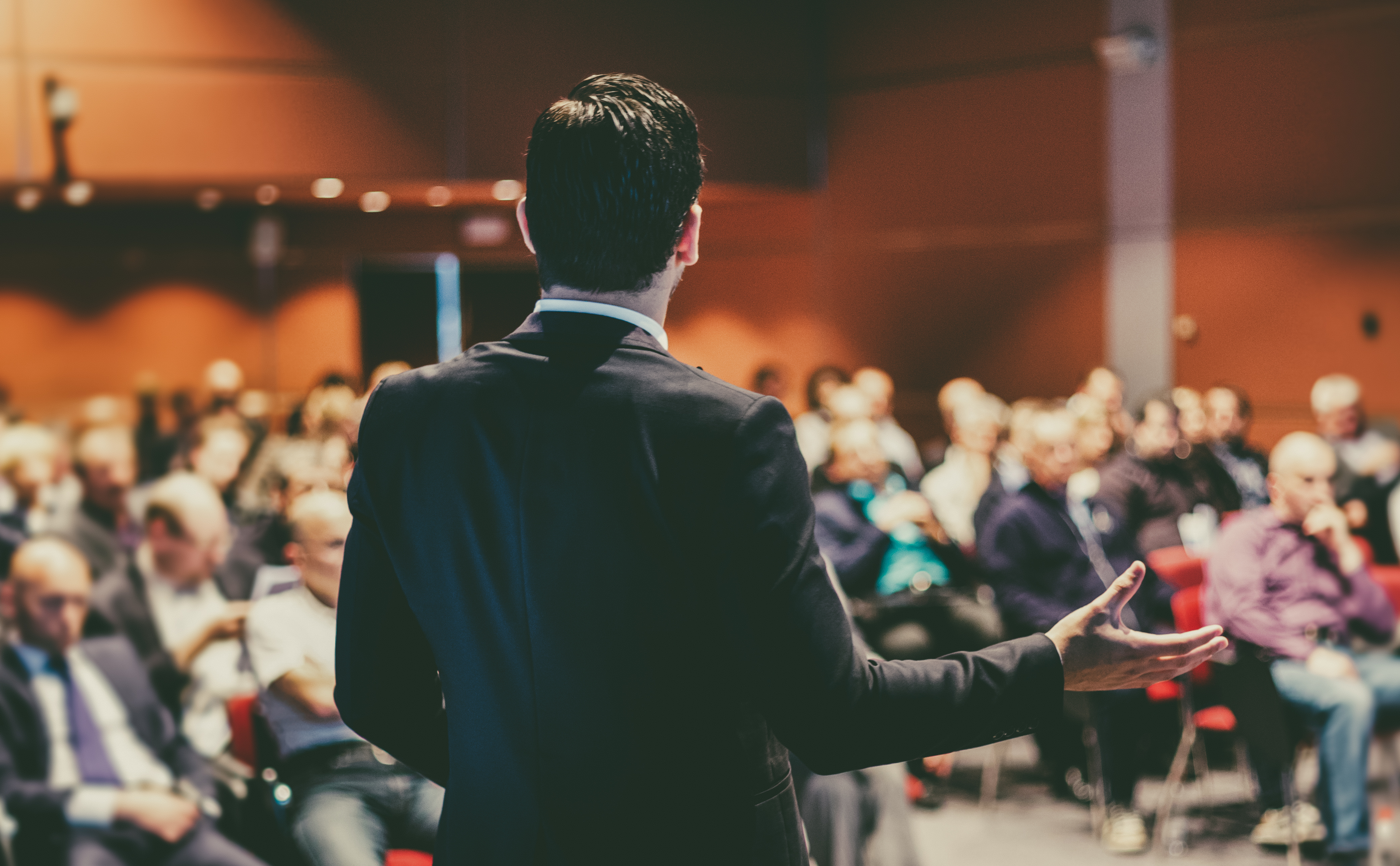How to Plan Corporate Event Supplies for 500+ Attendees